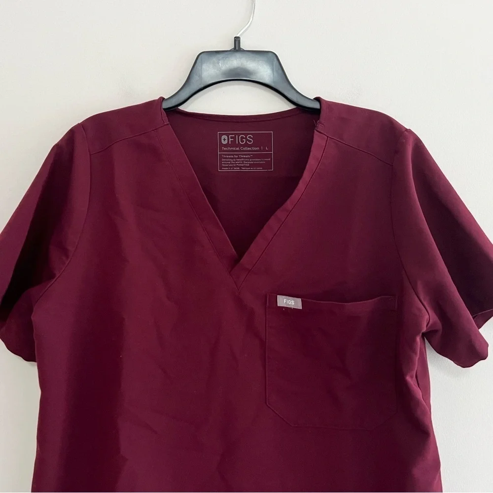 FIGS Women's Catarina One-Pocket Scrub Top in Burgundy (PO#: 1777), size Large
